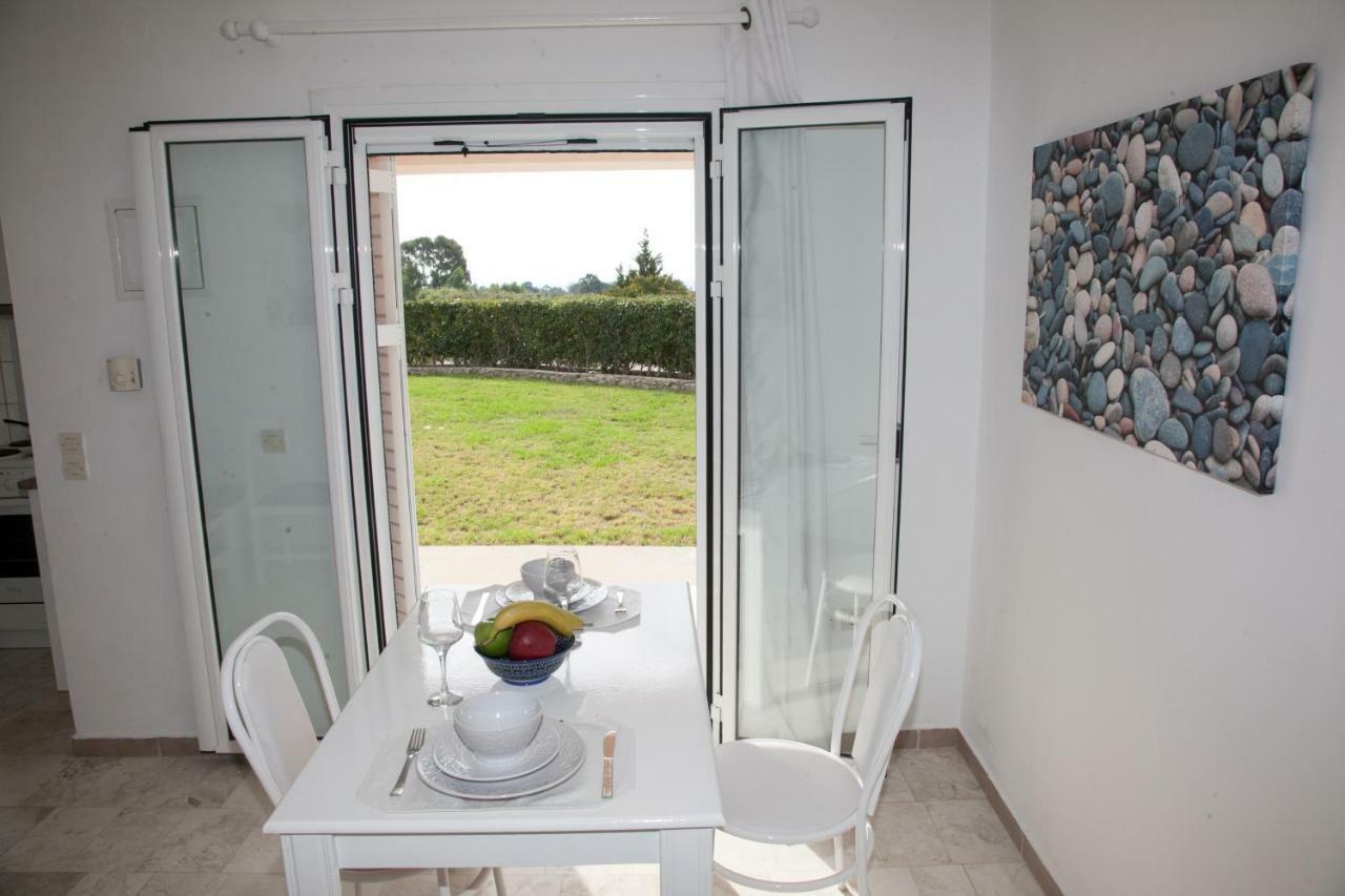 Cavaliere Houses Lixouri Bagian luar foto