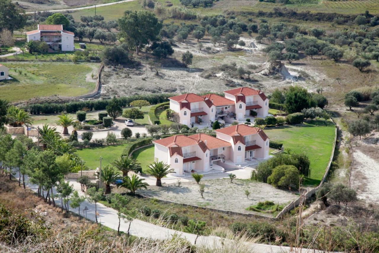Cavaliere Houses Lixouri Bagian luar foto